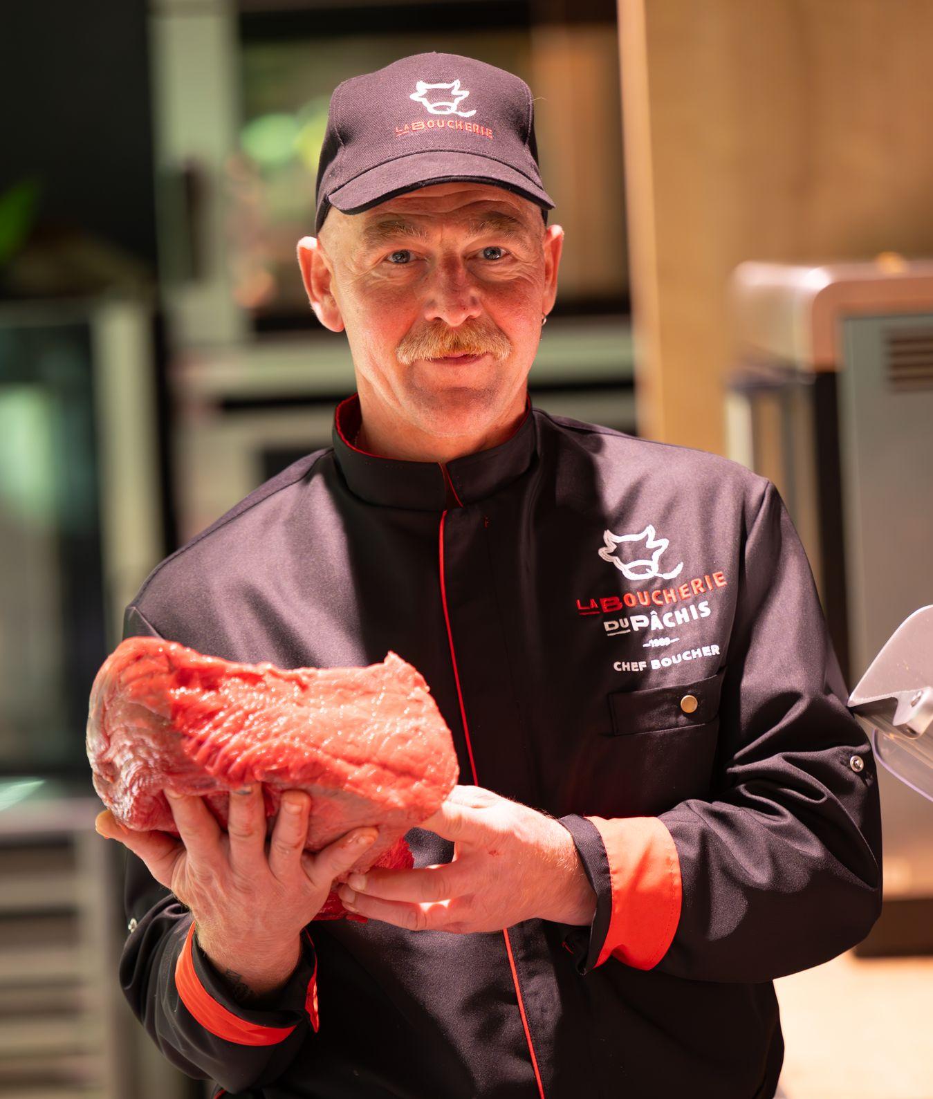 Chef boucher de la boucherie du Pachis